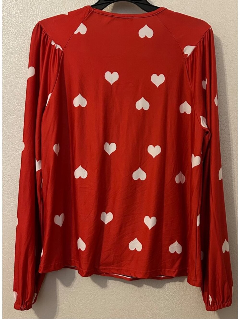 Red & White Heart Long Sleeve Top Sz 1X Women's Lightweight Valentine's Day Love - Picture 2 of 8